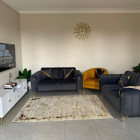 Ruby Homes Kampala Buitenkant foto
