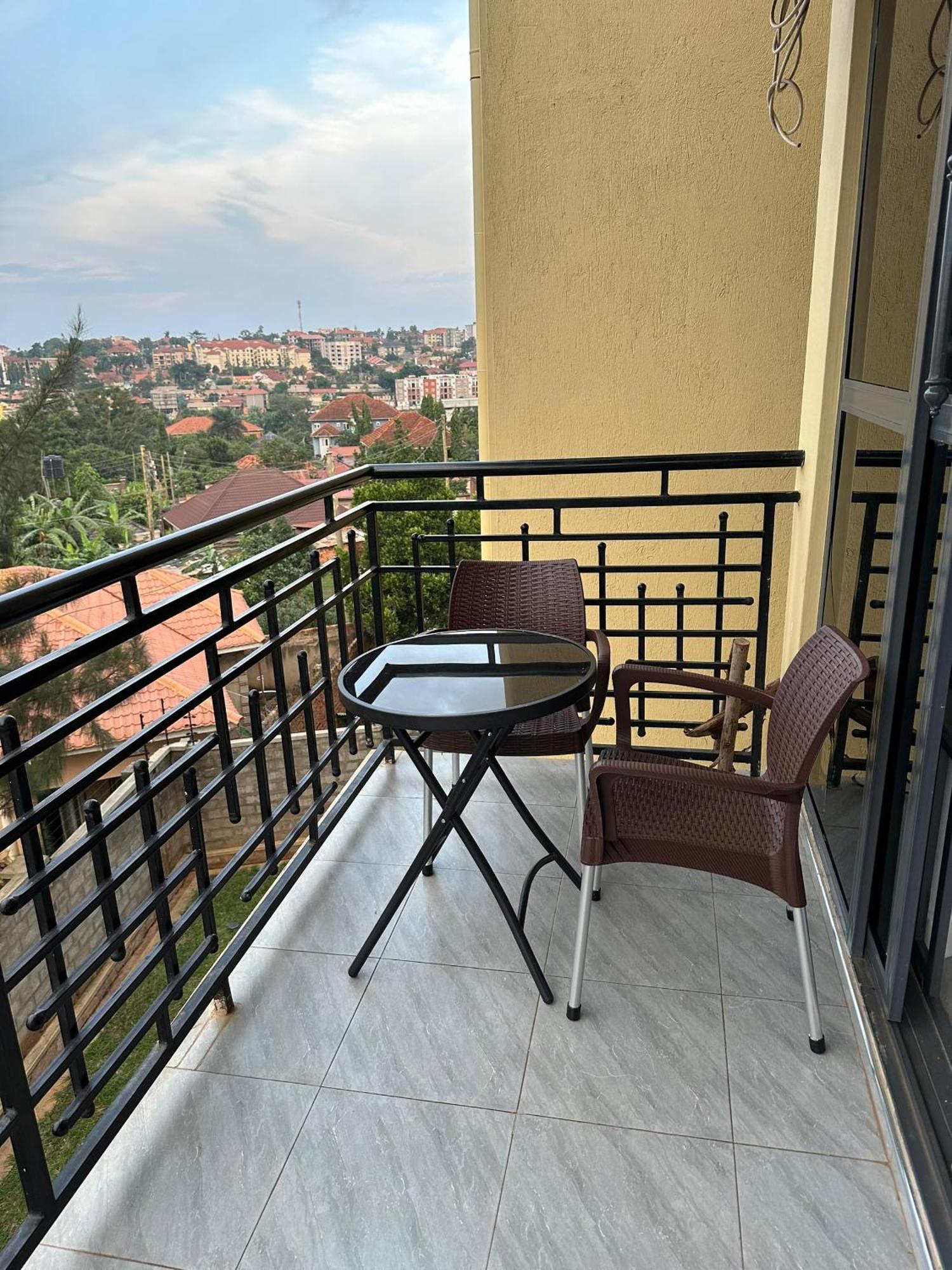Ruby Homes Kampala Buitenkant foto